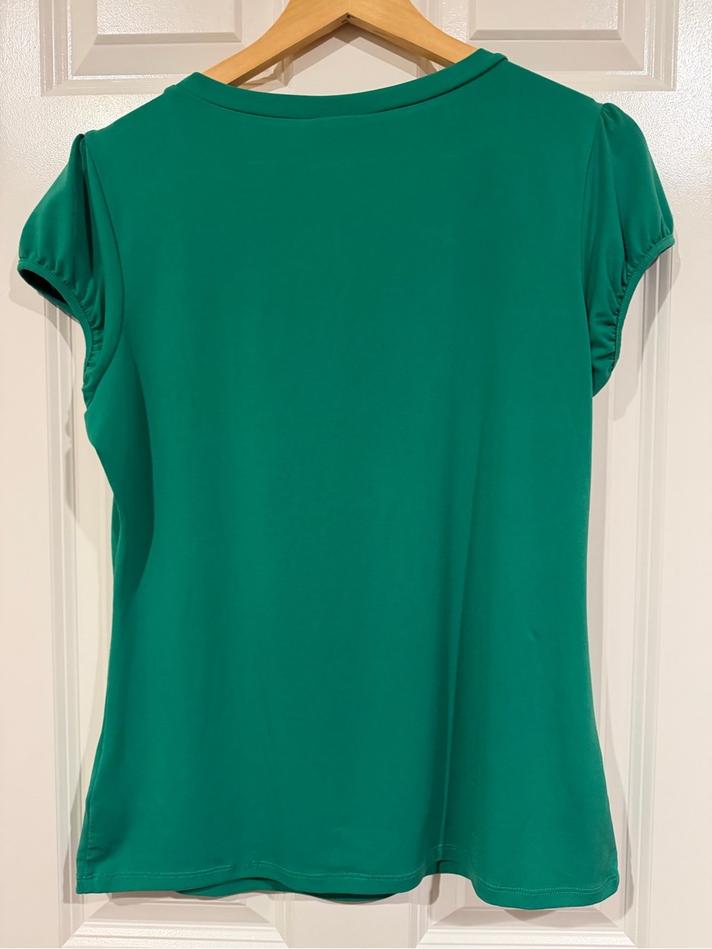 Worthington Women's Emerald Green Short Sleeve Scoop Neck Top Large - Picture 3 of 4